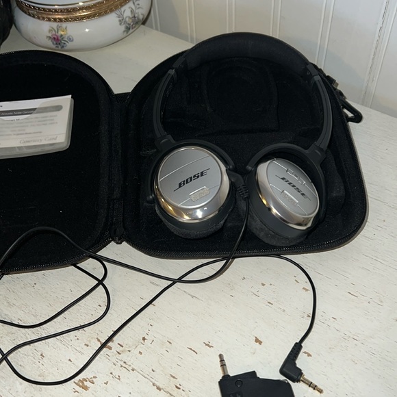 Bose Quiet Comfort 3 noise cancellation headphones